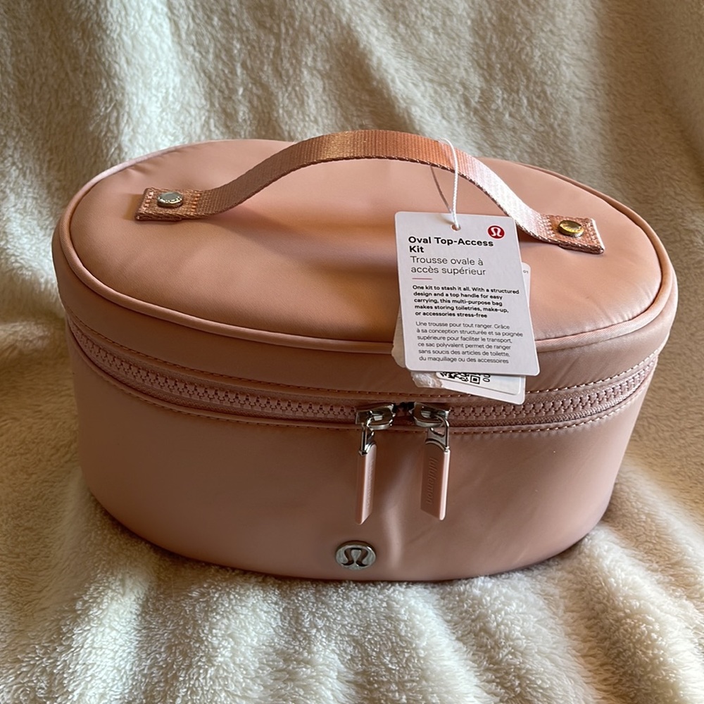 NWT Lululemon cosmetic case - Picture 5 of 7